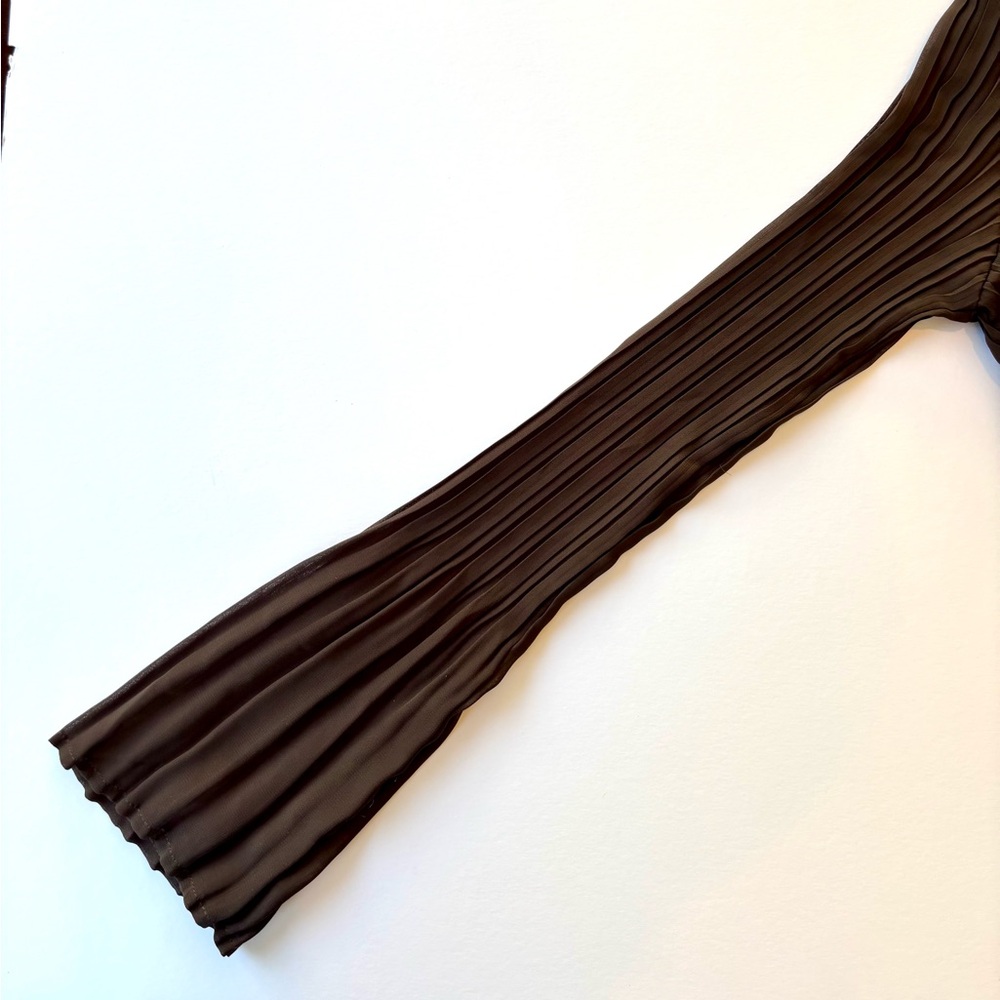 Urban Outfitters Chocolate Brown ‘Rachel’ Plisse Top With Front Tie - Picture 4 of 10